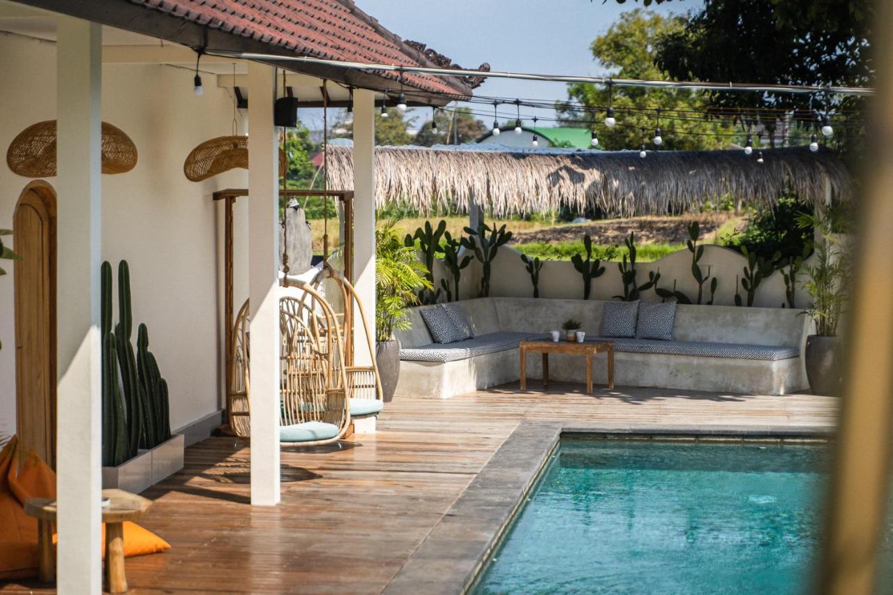 Shaka Clan Surf Hotel Canggu Exterior foto